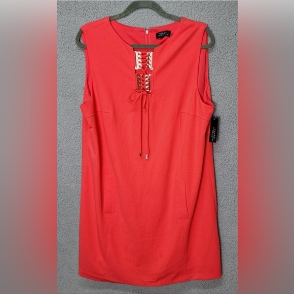 NWT- Tahari by Arthur S. Levine Women's Sleeveless Sheath Dress SIZE: 10 - Picture 1 of 10